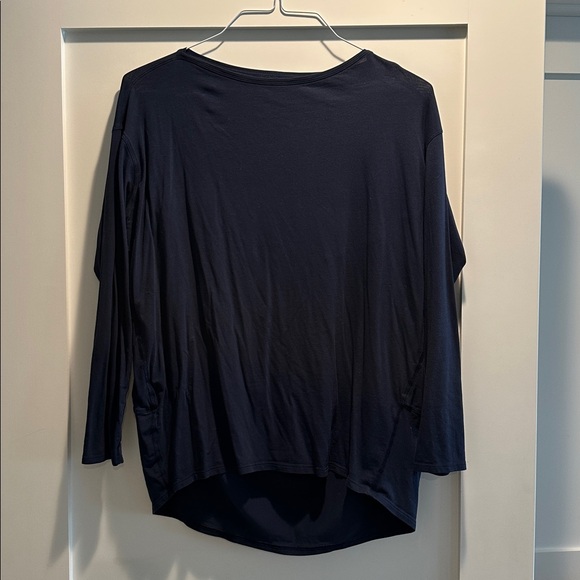 Lululemon Back In Action Long Sleeve - Navy - Picture 5 of 6